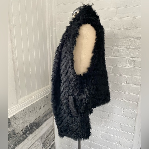MARC BY MARC JACOBS -rabbit fur vest - Picture 2 of 6